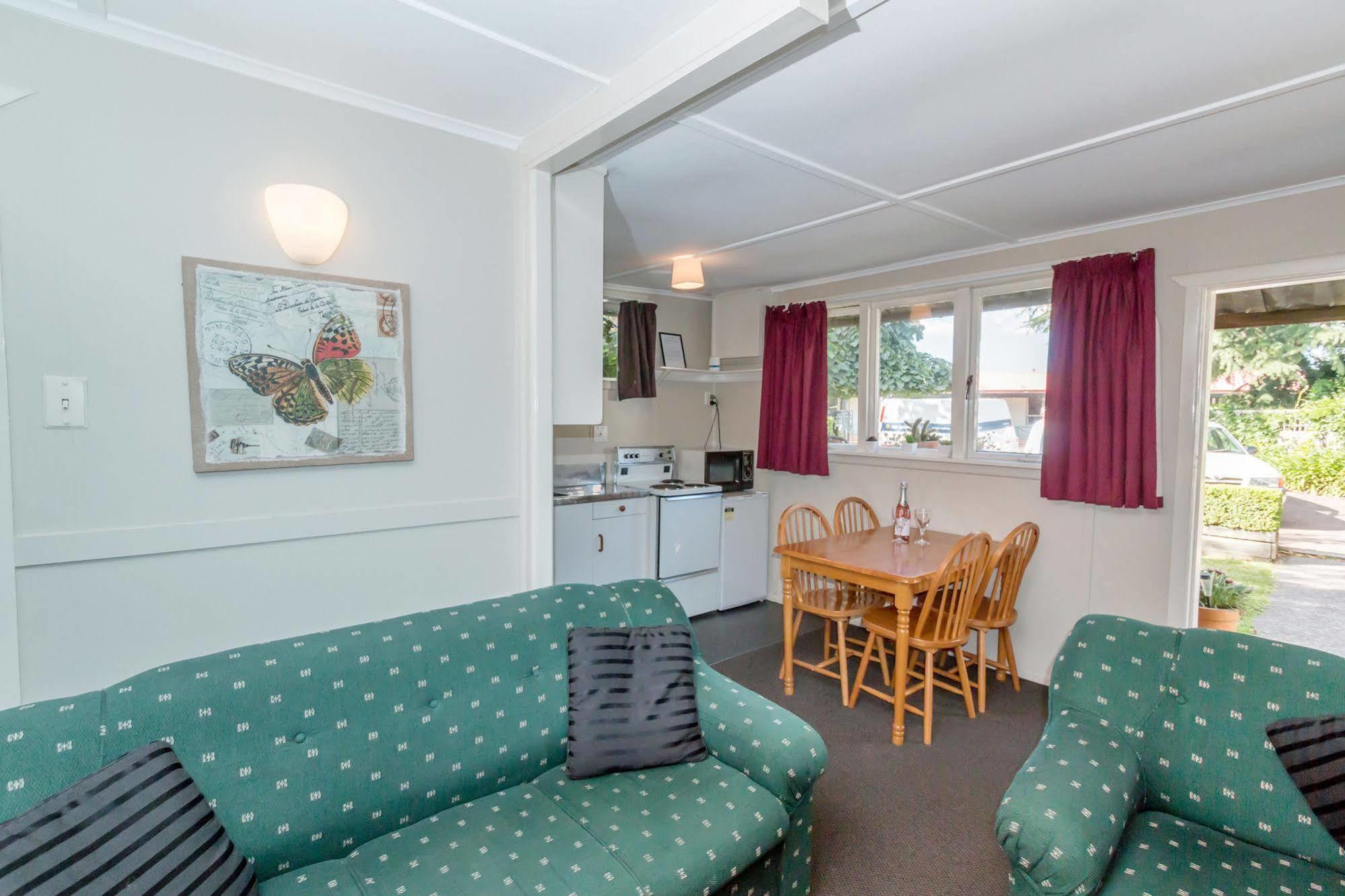 Santa Maria Motel Rotorua Luaran gambar